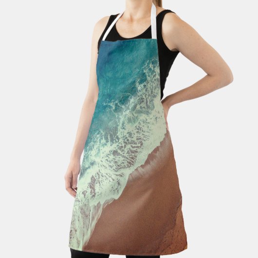 Strand mit Meerwasser und Badestrand im Sommer Schürze (InSitu)