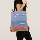 Strand, Sand und blauer Himmel Moderner KunstSomme Tasche (Von Nahem)