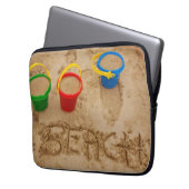 Strand-Sand-Wörter Laptopschutzhülle (Vorderseite Links)