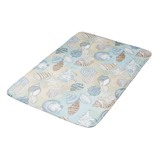 Strand Seashells Pattern Coastal Badematte (Schrägansicht)