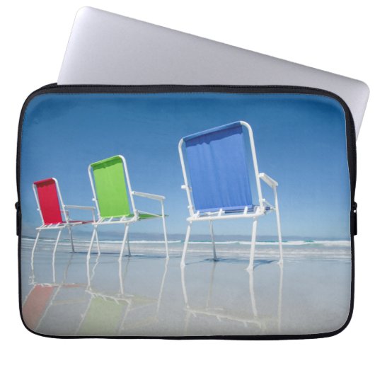 Strand-Stühle in Australien Laptopschutzhülle (Vorderseite)