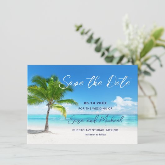 Strand-Szene mit Palm Tree Hochzeit Speichern Sie Save The Date (Stehend Vorderseite)