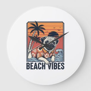 Strand-Vibes-Mops im Vintage-Schnitt Design_1 Große Wanduhr