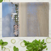 Strand von Saint-Cast-le-Guildo in Frankreich Handtuch (Gefaltet)