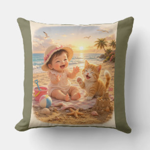 Strandbaby und Kätzchen Sandburgenfreude Kissen