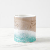 Strandbad mit tropischem Sand, Meer, sonnige Welle Kaffeetasse (Mittel)