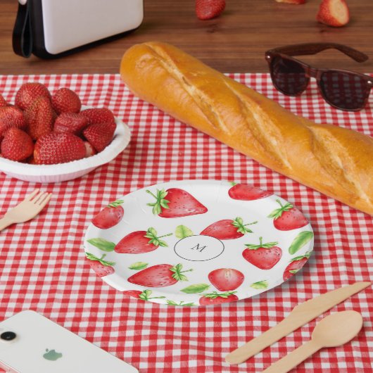 Strandfarbene Erdbeeren im Sommer mit Monogramm Pappteller (Picknick)