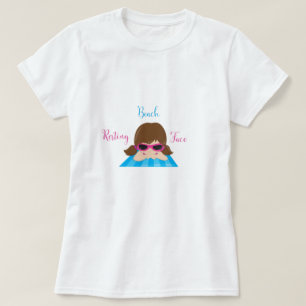 Strandfrische Girl on Beachtowel T-Shirt