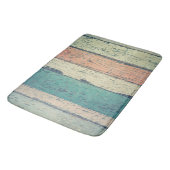 Strandhaus aus gestrichenem Holz am Ozean gestreif Badematte (Schrägansicht)