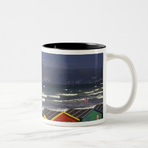 Strandhäuschen in der St. James Bay bei Kapstadt, Zweifarbige Tasse
