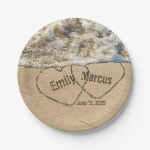 Strandherzen mit Namen im Sand für Hochzeiten Pappteller