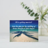 Strandhochzeit Ankündigungspostkarte (Stehend Vorderseite)