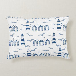 Strandhütten und Leuchttürme in Blau und Weiß Dekokissen