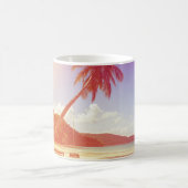 Strandlandschaft, Kokospalmen, Holzbett. Kaffeetasse (Mittel)