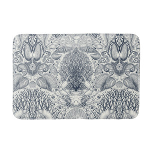 Strandschätze, Muscheln, Krabben, Korallen und Mee Badematte