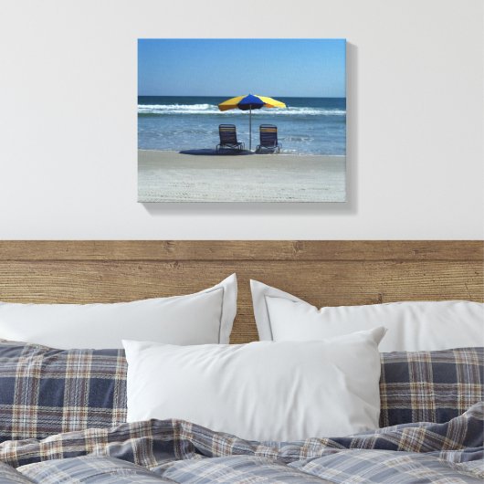 Strandstühle am Strand Leinwanddruck (Insitu (Schlafzimmer))