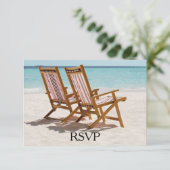 Strandstühle Hochzeit RSVP Karte (Stehend Vorderseite)