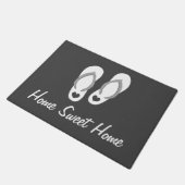 Strandtür-Matte mit Flip Flops und Zitat Fußmatte (Schrägansicht)