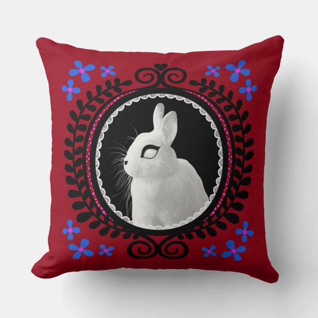 Strange White Bunny: Red, Blue, Pink & Black  Kissen (Vorderseite)