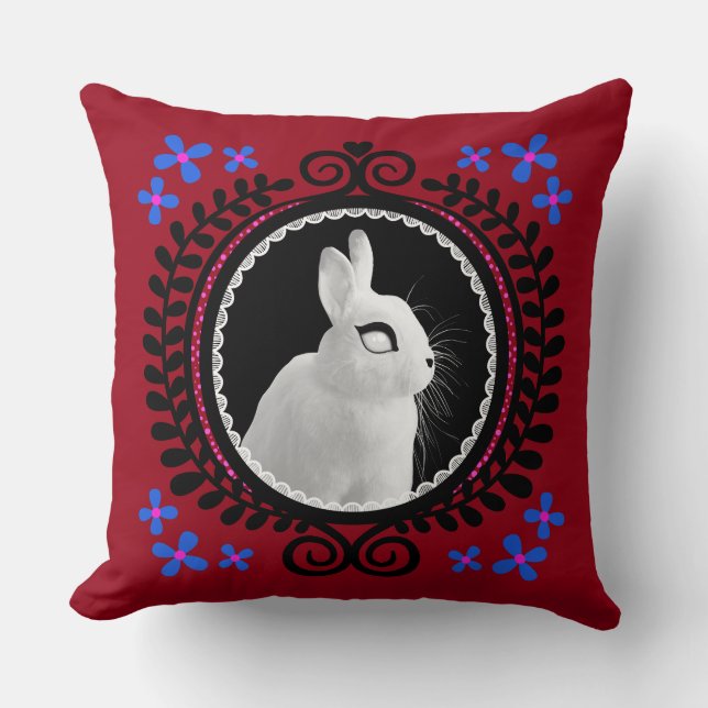 Strange White Bunny: Red, Blue, Pink & Black  Kissen (Vorderseite)