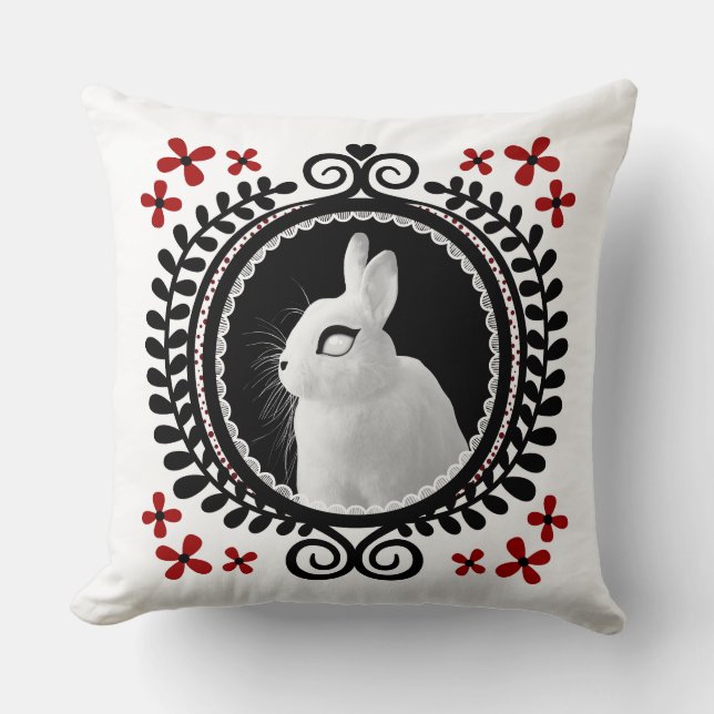 Strange White Bunny: White, Black & Red Throw Pill Kissen (Vorderseite)