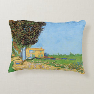 Straße bei Arles von Vincent van Gogh Zierkissen