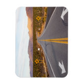 Straße durch den Joshua-Tree-Nationalpark Magnet (Vertikal)