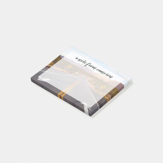 Straße durch den Joshua-Tree-Nationalpark Post-it Klebezettel (angewinkelt)