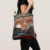 Straße im alten Vintagen Stil Tasche (Von Nahem)