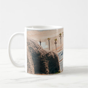 Straße in der Nähe des Meeres Kaffeetasse