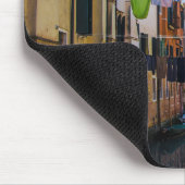 Straße in Venedig mit Wäsche waschen Kleider Itali Mousepad (Ecke)