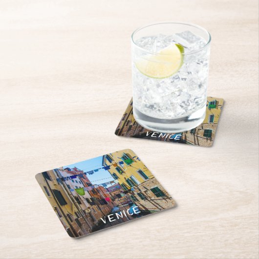 Straße in Venedig mit Wäsche waschen Kleider Itali Rechteckiger Pappuntersetzer (Vor Ort)