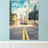 Straße ins Stadtzentrum Leinwanddruck (Insitu (Holzboden))