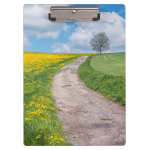 Straße und Baum Klemmbrett