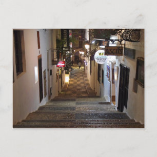 Straße von Altea mit Freitreppe durch die Nacht Postkarte