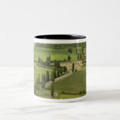Straße von Pienza nach Montepulciano Zweifarbige Tasse (Mittel)