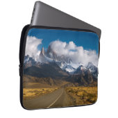 Straße, zum von Fitzroy, Patagonia anzubringen Laptopschutzhülle (Vorne Rechts)