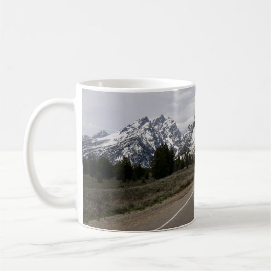 Straße zur Teton-Gebirgskette Kaffeetasse (Links)