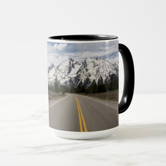 Straße zur Teton-Gebirgskette Tasse (VorderseiteRechts)