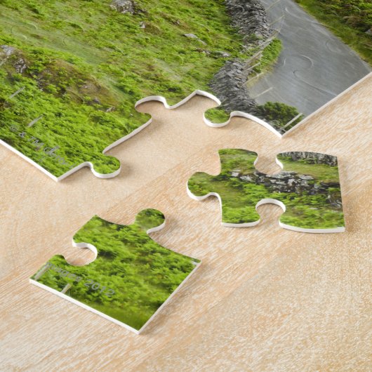 Straße zwischen Ballaghacahreen und Caherkeen. Puzzle (Seite)