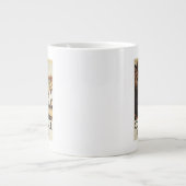 Straßen-Szene mit zwei Männern, die Eisenbahn Jumbo-Tasse (Vorderseite)