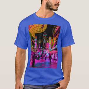 Straßen von Tokio Japan Nacht Szene mit Licht Va T-Shirt
