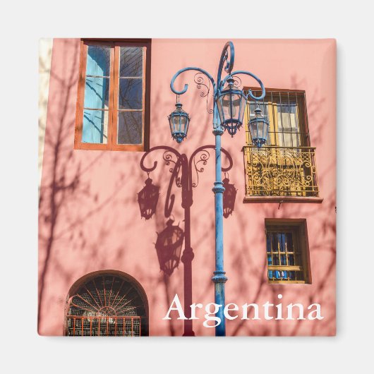 Straßenbeleuchtung und rosa Wand Magnet (Vorne)
