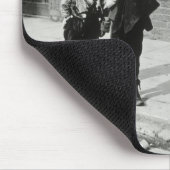 Straßenbengel in Lambeth (b/w Foto) Mousepad (Ecke)
