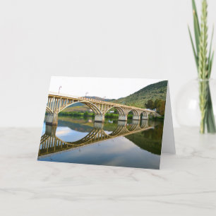 Straßenbrücke über den Fluss Douro Feiertagskarte