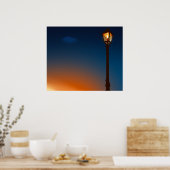 Straßenlampe bei Morgendämmerung Poster (Küche)