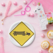 Straßenschild für Lastkraftwagen Pappteller (Party)