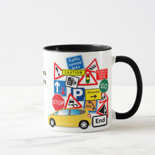 Straßenschilder und Gelbwagen Tasse
