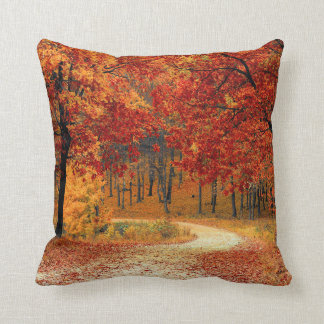 Straßenwaldfallpfanne Kissen