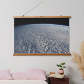 Stratocumulus Wolken über dem Pazifik. Wandteppich Mit Holzrahmen (Schlafzimmer)